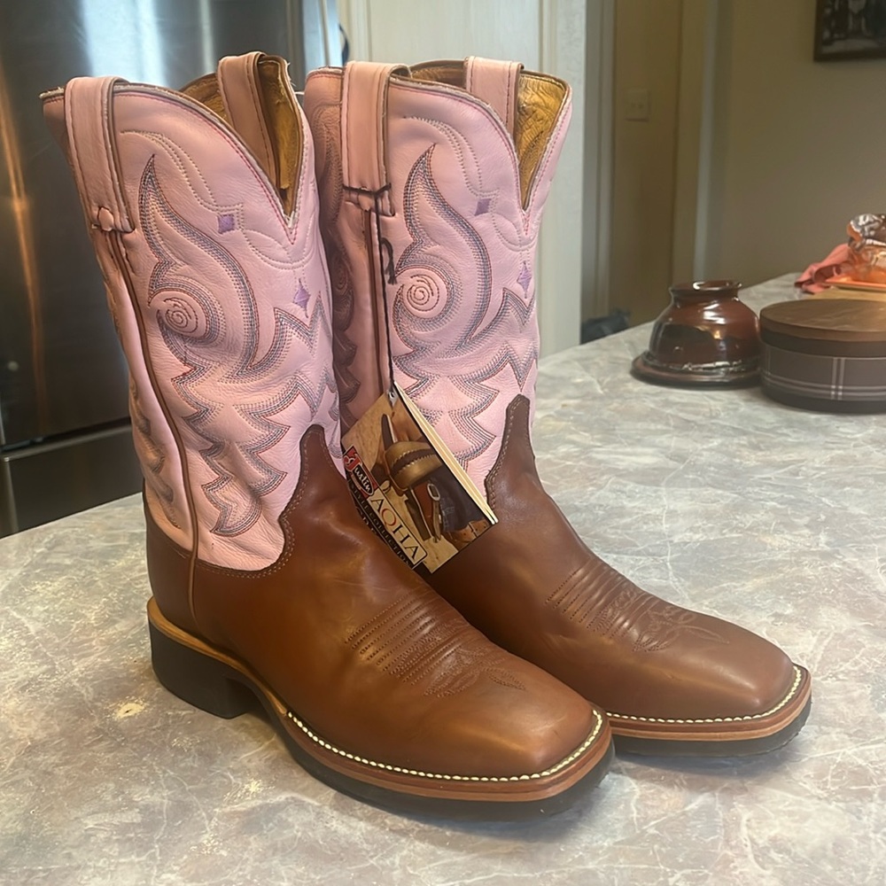 Justin AQHA Q-crepe cowboy boots